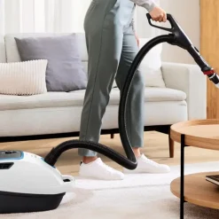 Bosch Serie 6 ProSilence dammsugare, BGB6SIL0L
