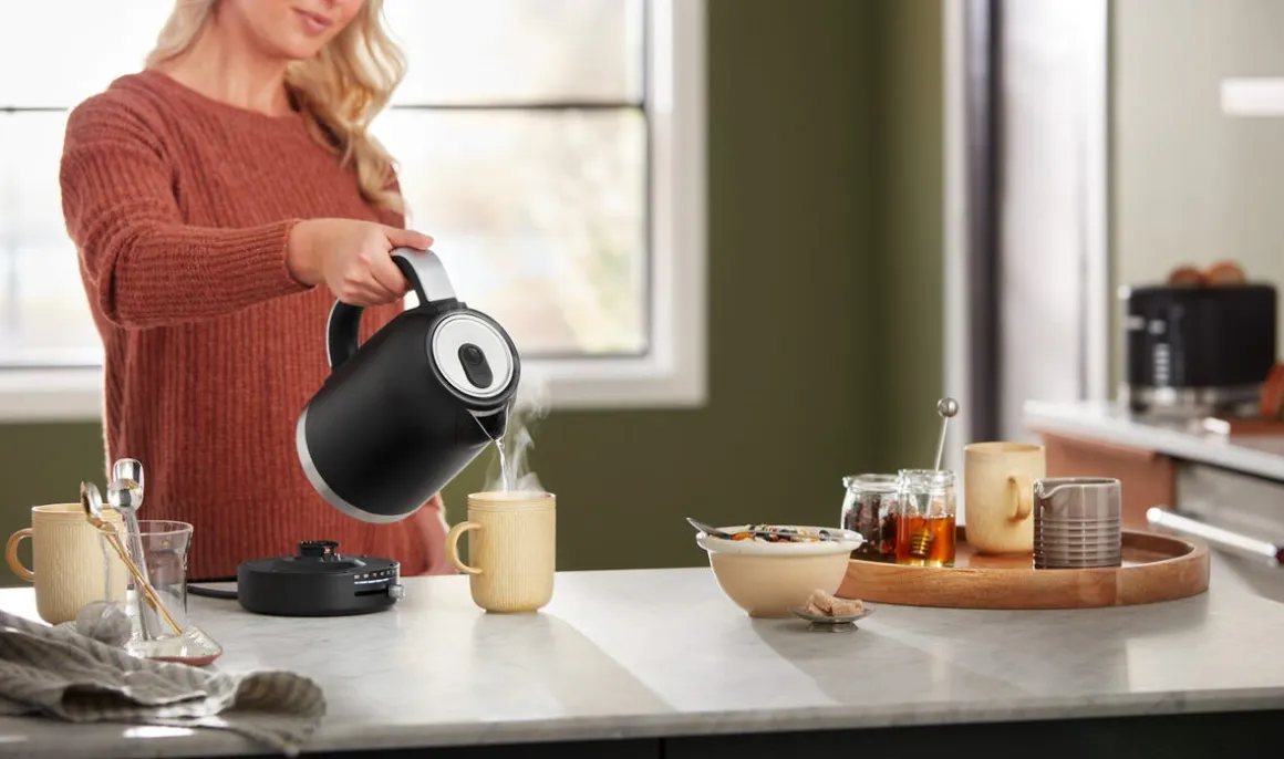 KitchenAid vattenkokare med temperaturinställning, 1,7 l 5KEK1701E