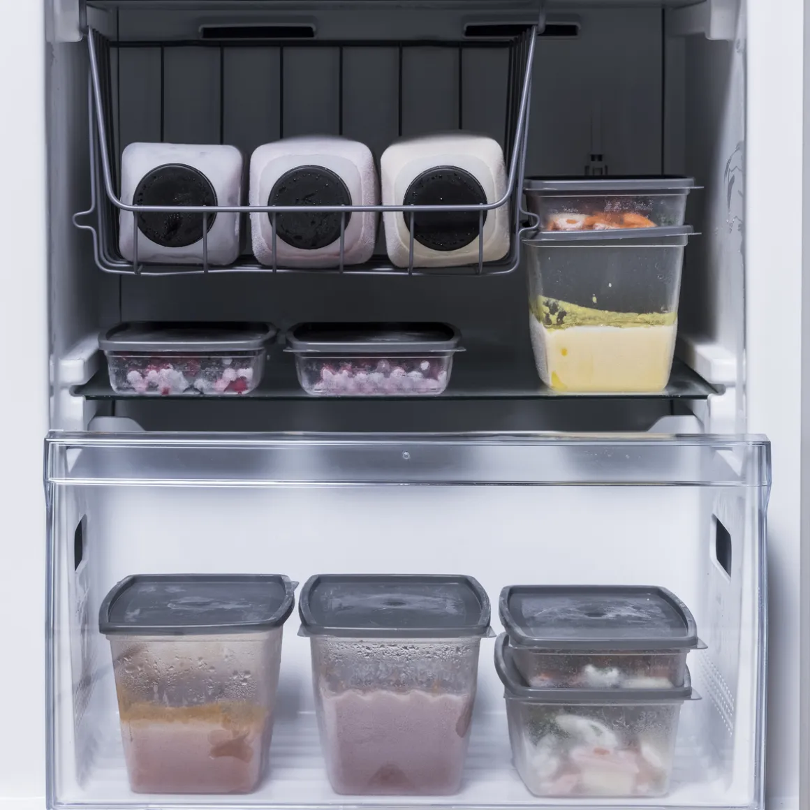 Matlåda plast med lock, för frys och micro