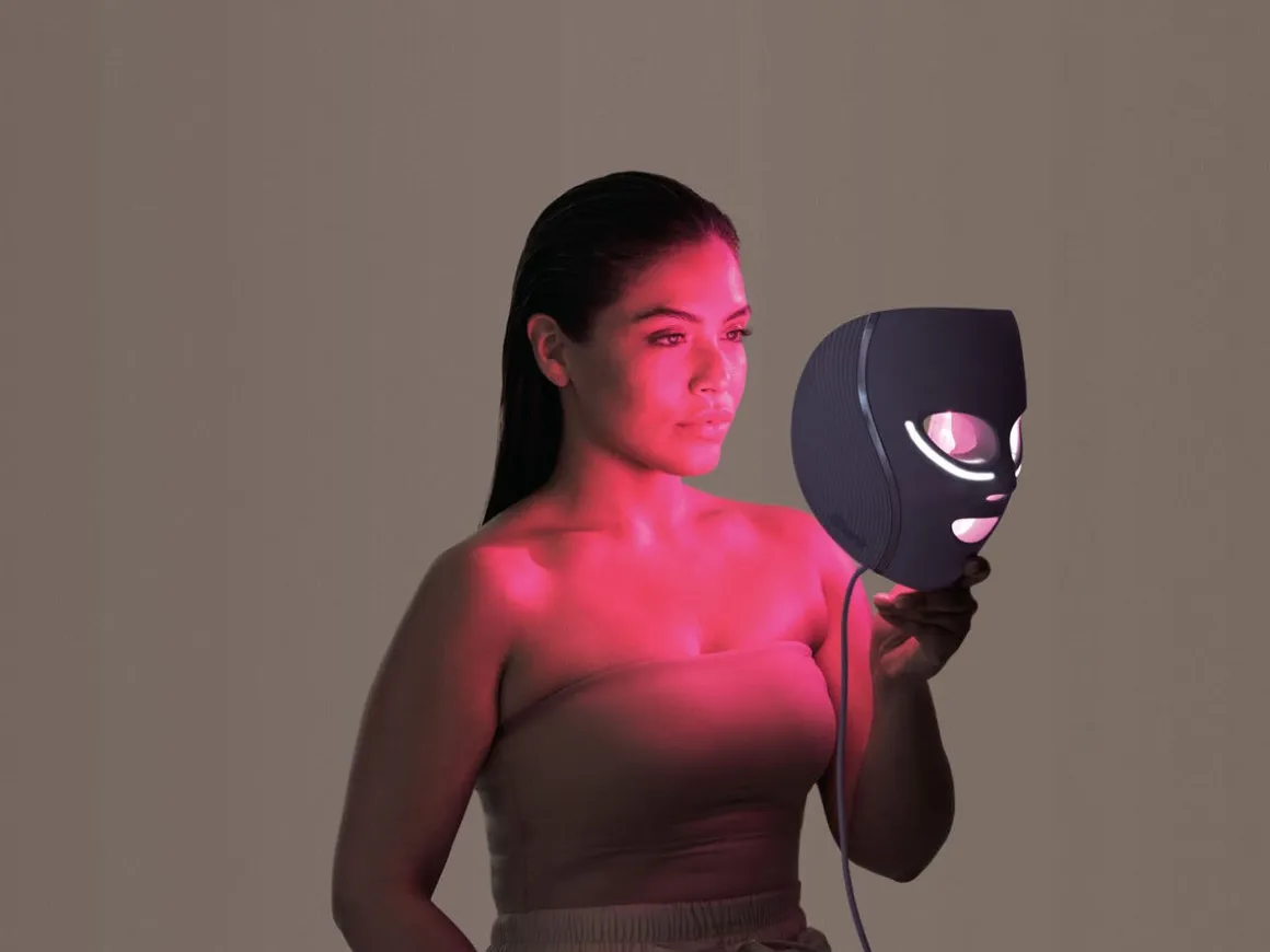Shark CryoGlow LED-mask med kylande ögonbehandling